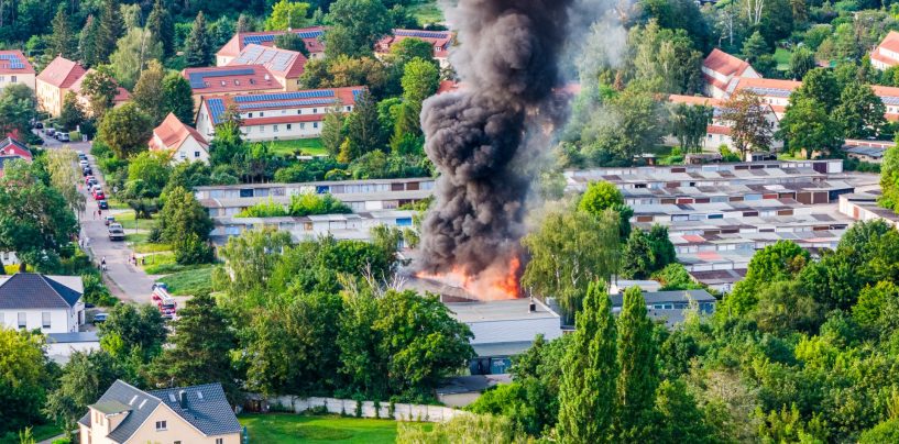 Katwarn!: Großbrand in Halle-Trotha