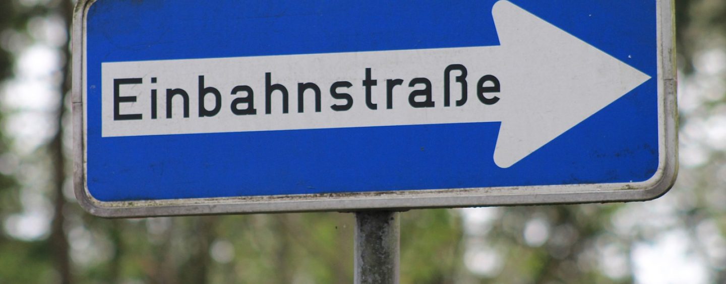 Einbahnstraßen-Regelung an der Fischer-von-Erlach-Straße