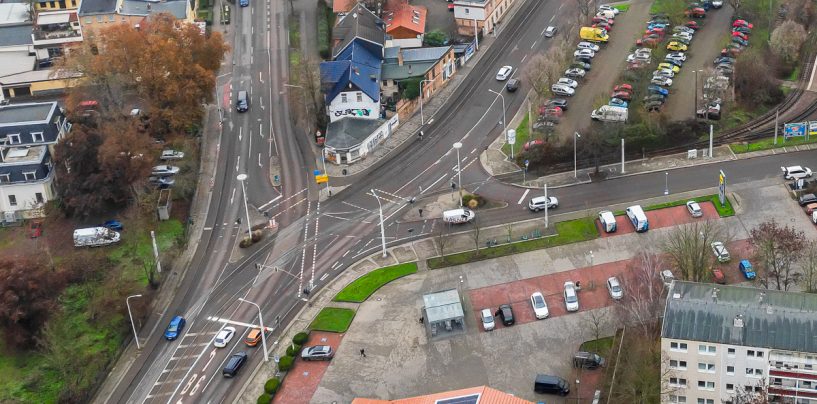 Umleitungen wegen Gleisbauarbeiten vor der Endstelle Trotha